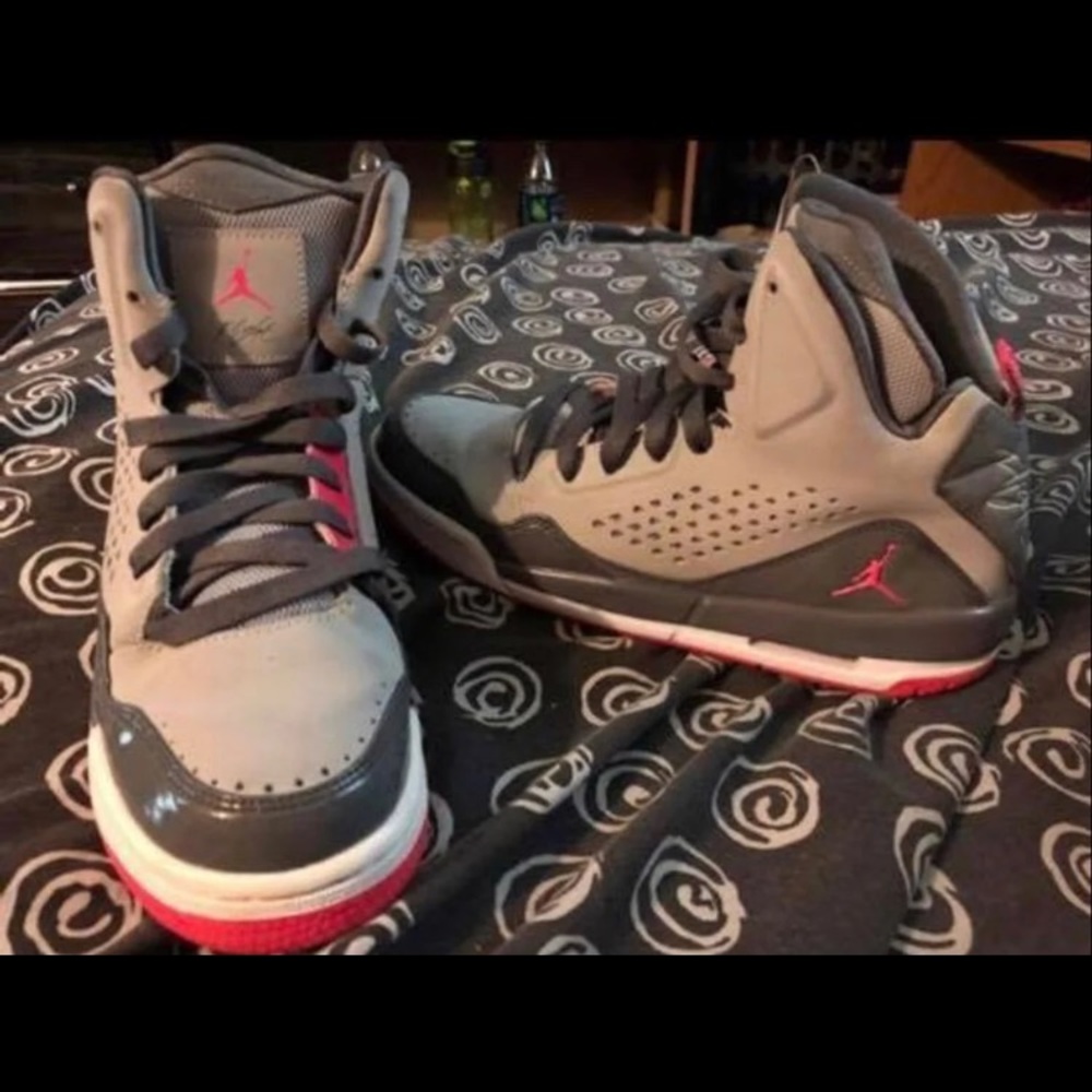 Jordan’s size 6Y